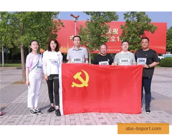 李在城中场全力奔跑展现极致拼搏精神与活力表现